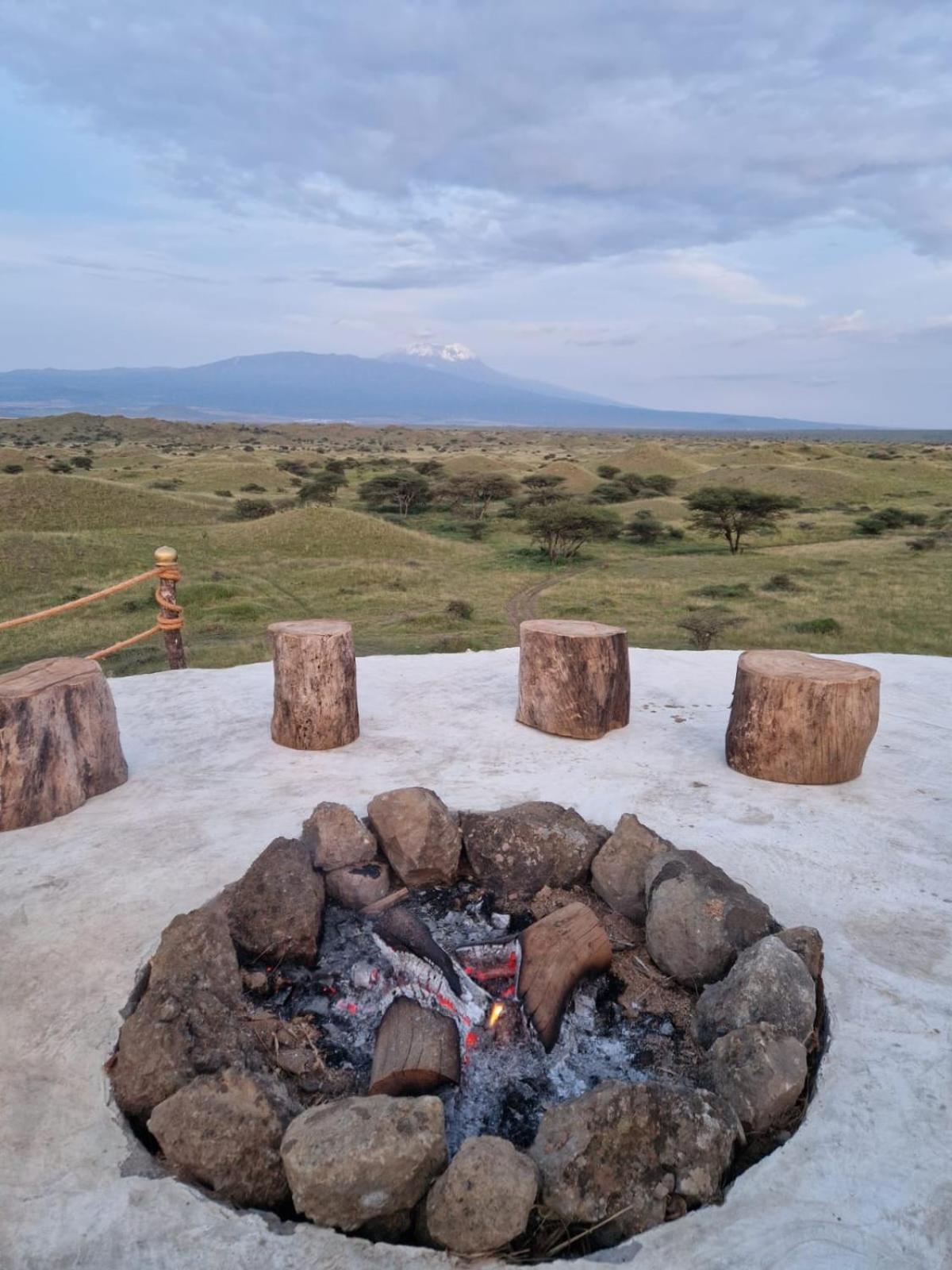 Original Maasai Lodge - Africa Amini Life Engare Nanyuki Eksteriør bilde